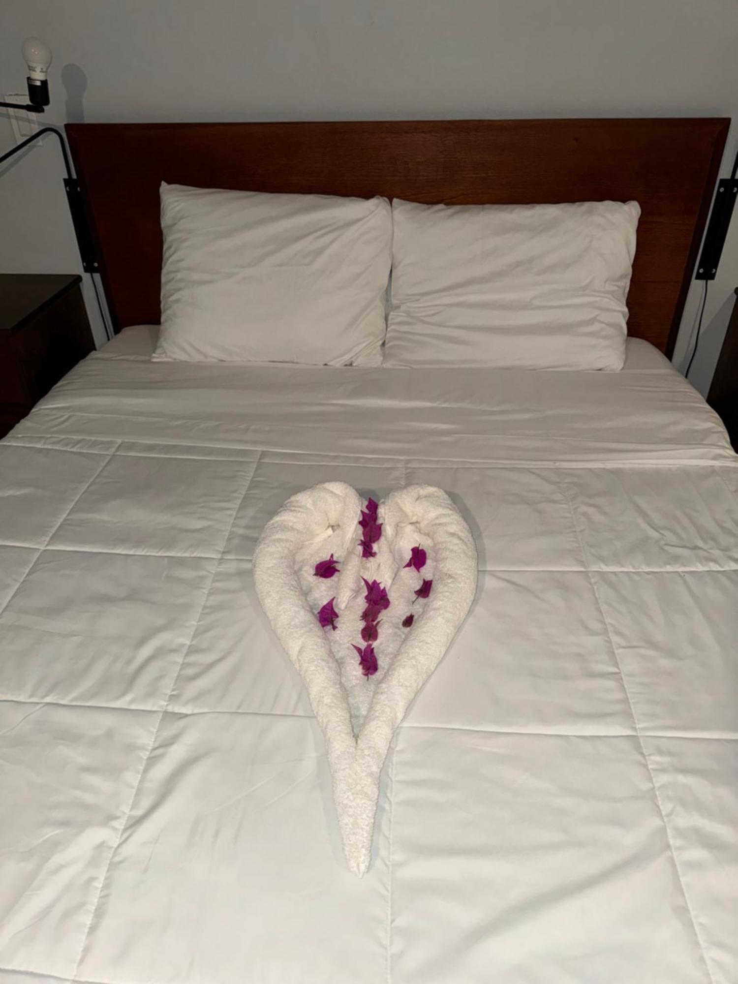 De' Seaside Escape Otel Willikies Dış mekan fotoğraf